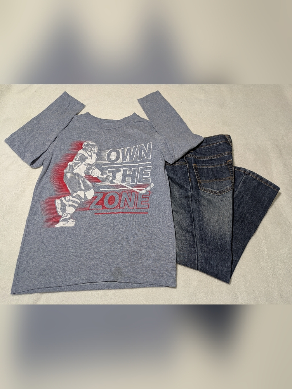 Boys The Children's Place Hockey Outfit Set - Size 7/8 Shirt & Size 7